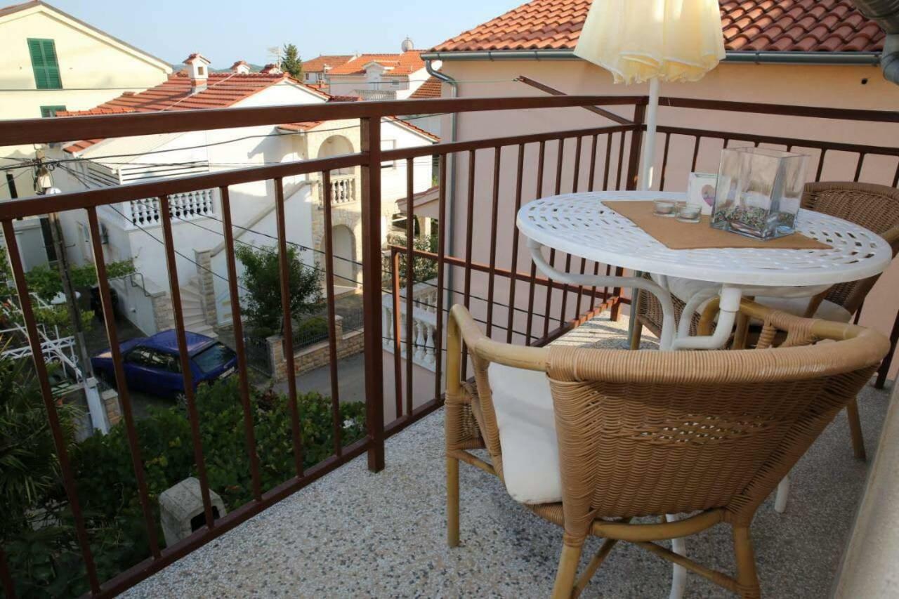 Apartmani Aleksic Vodice Exterior foto